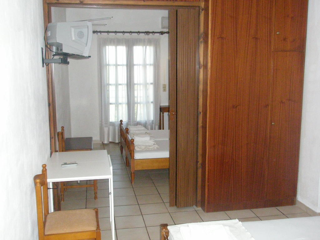 Viki Studios And Apartments Skala Potamias  Pokoj fotografie
